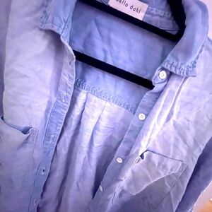 Women’s Bella Dahl Light Blue Wash Button-Up Shirt LIKE NEW size XS